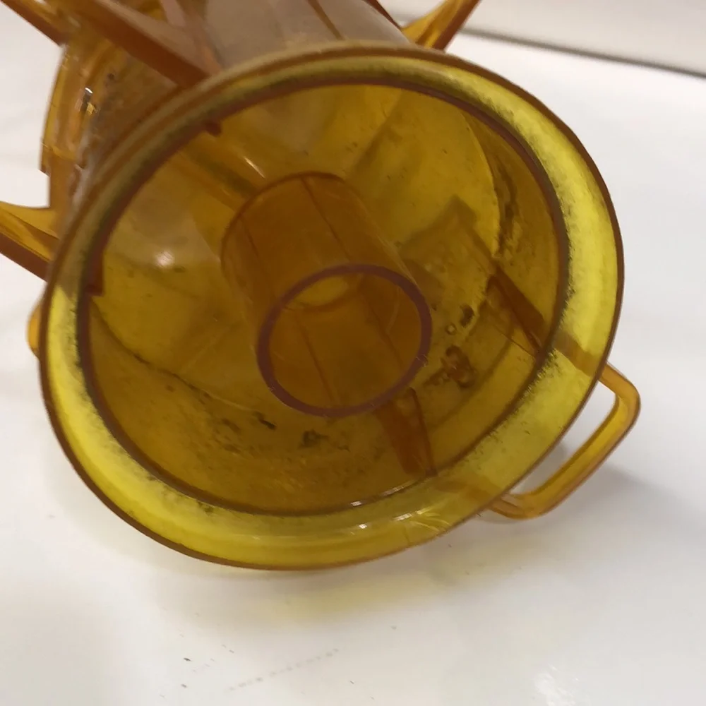 Stokes Select Plastic Tube Bird Feeder: Yellow